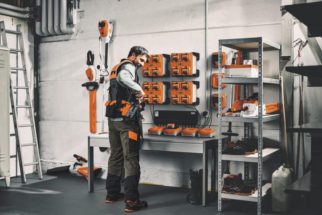 STIHL Ladesteuerung CM 12