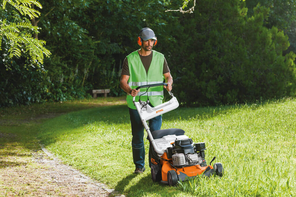 STIHL Benzin-Rasenmäher RM 756 YC