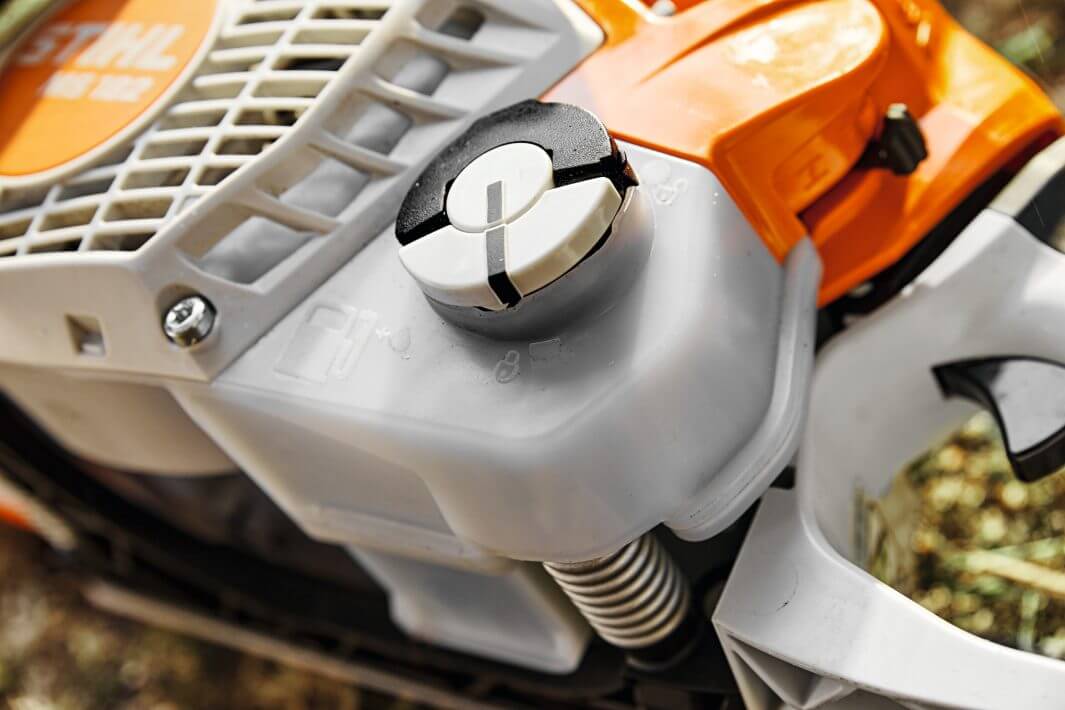 STIHL Benzin-Motorsäge MS 182 / PM3