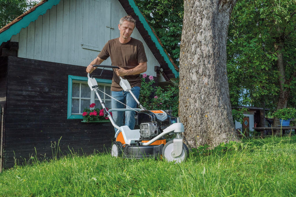 STIHL Benzin-Rasenmäher RM 3 RT