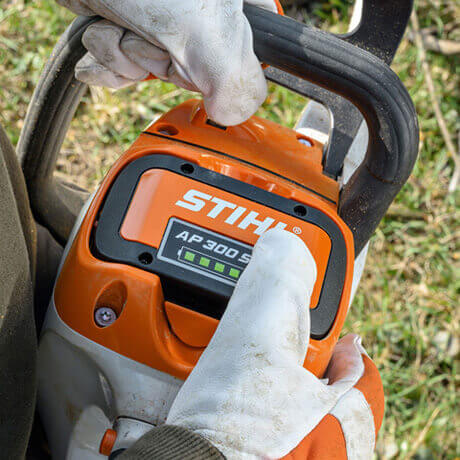 STIHL Akku-Motorsäge MSA 220 C-B | AP-System