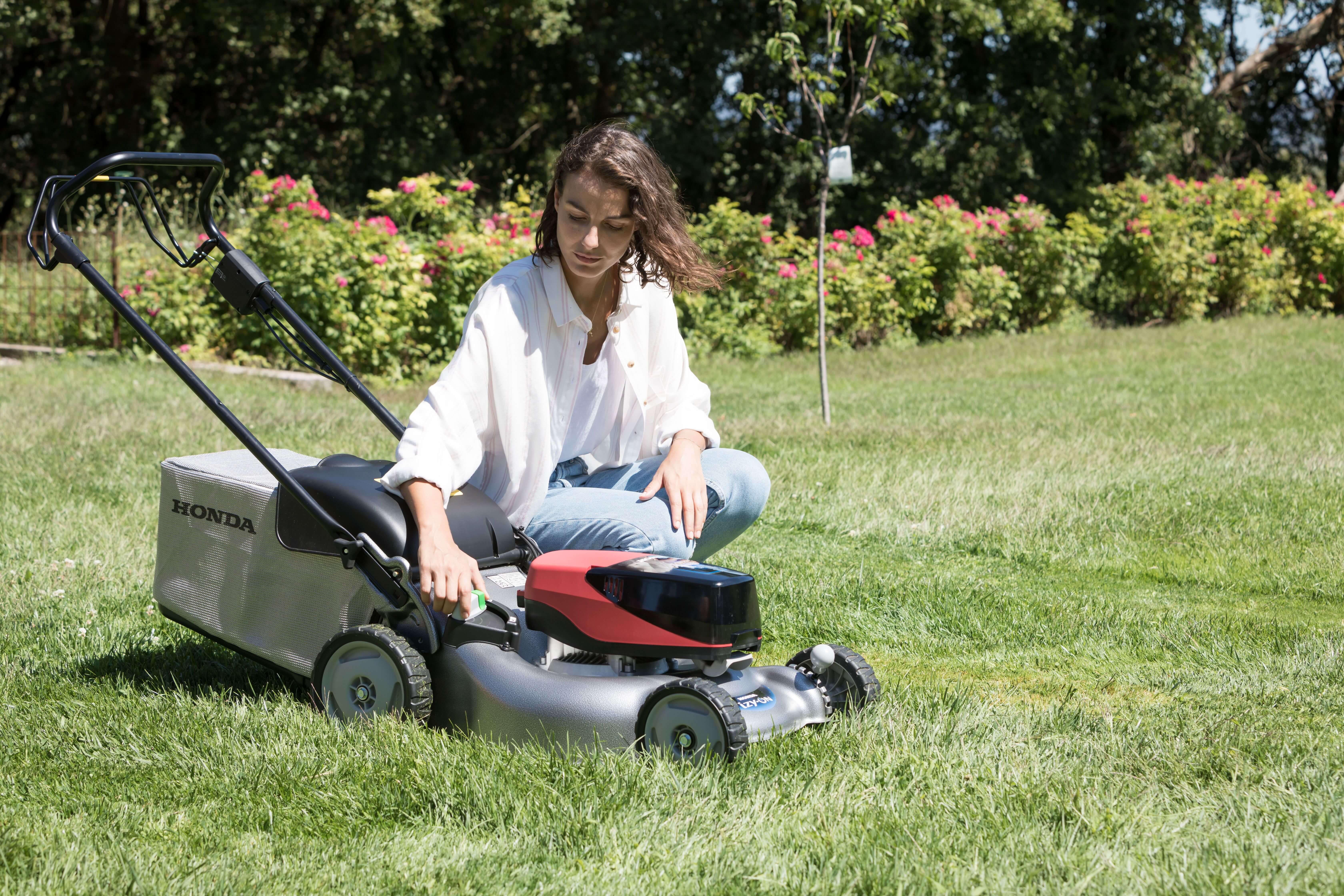 HONDA Akku-Rasenmäher IZY-ON HRG 466 XB SET mit Akku und Ladegerät