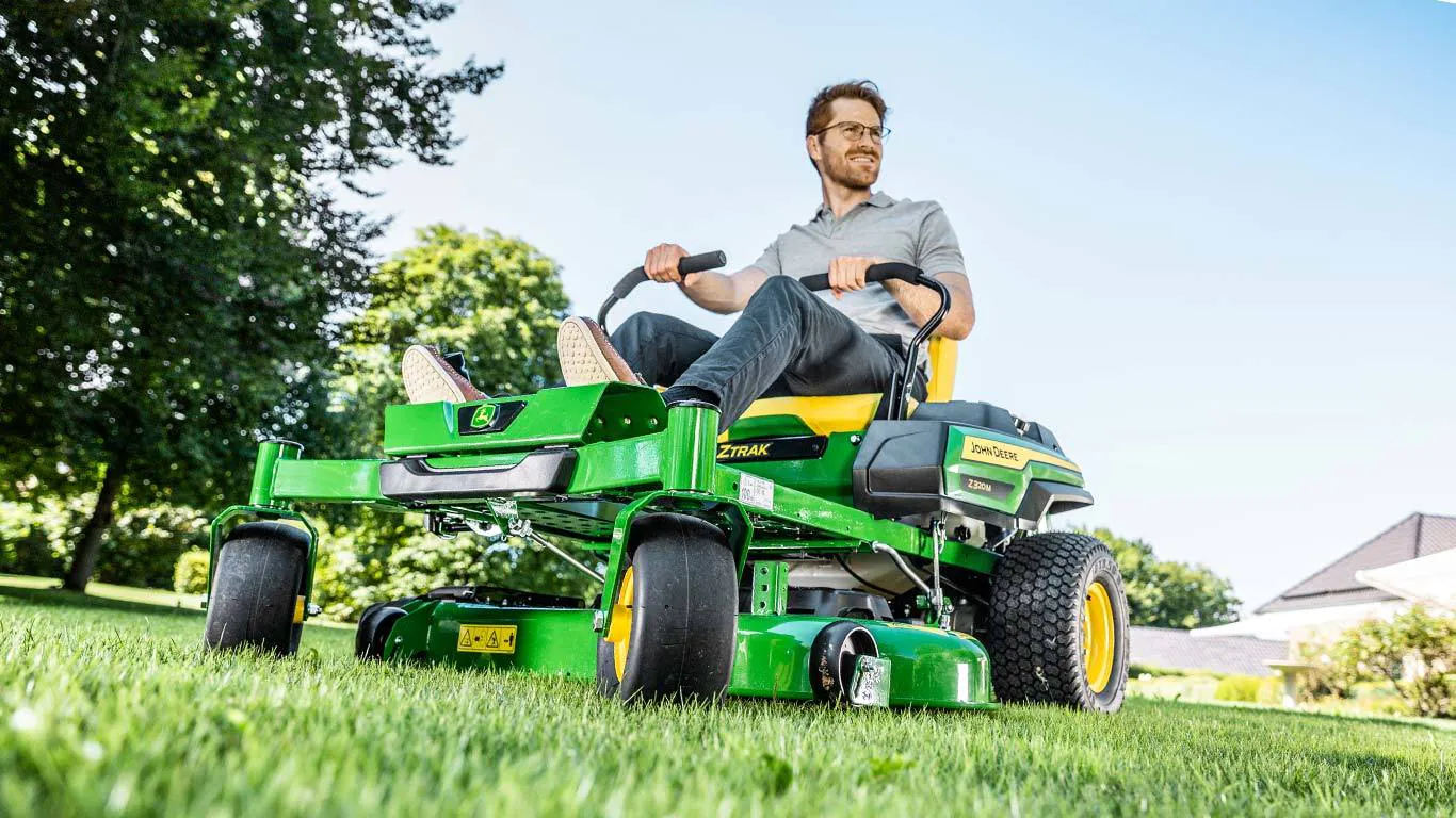 JOHN DEERE Null-Wenderadius-Mäher zTrak Z320M