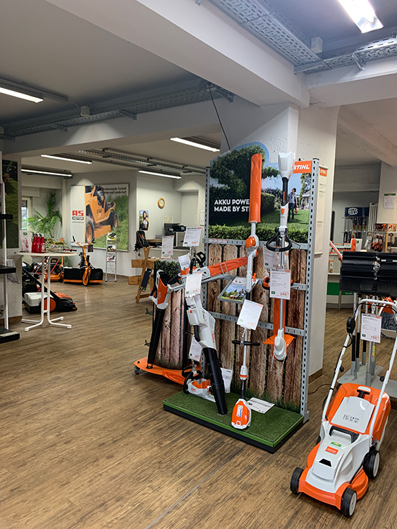 Endress-motorgeraete-gmh-stuttgart-standort-stihl-6 Niederlassung Stuttgart der Endress-motorgeraete Gmbh-, Hauptverwaltung innen