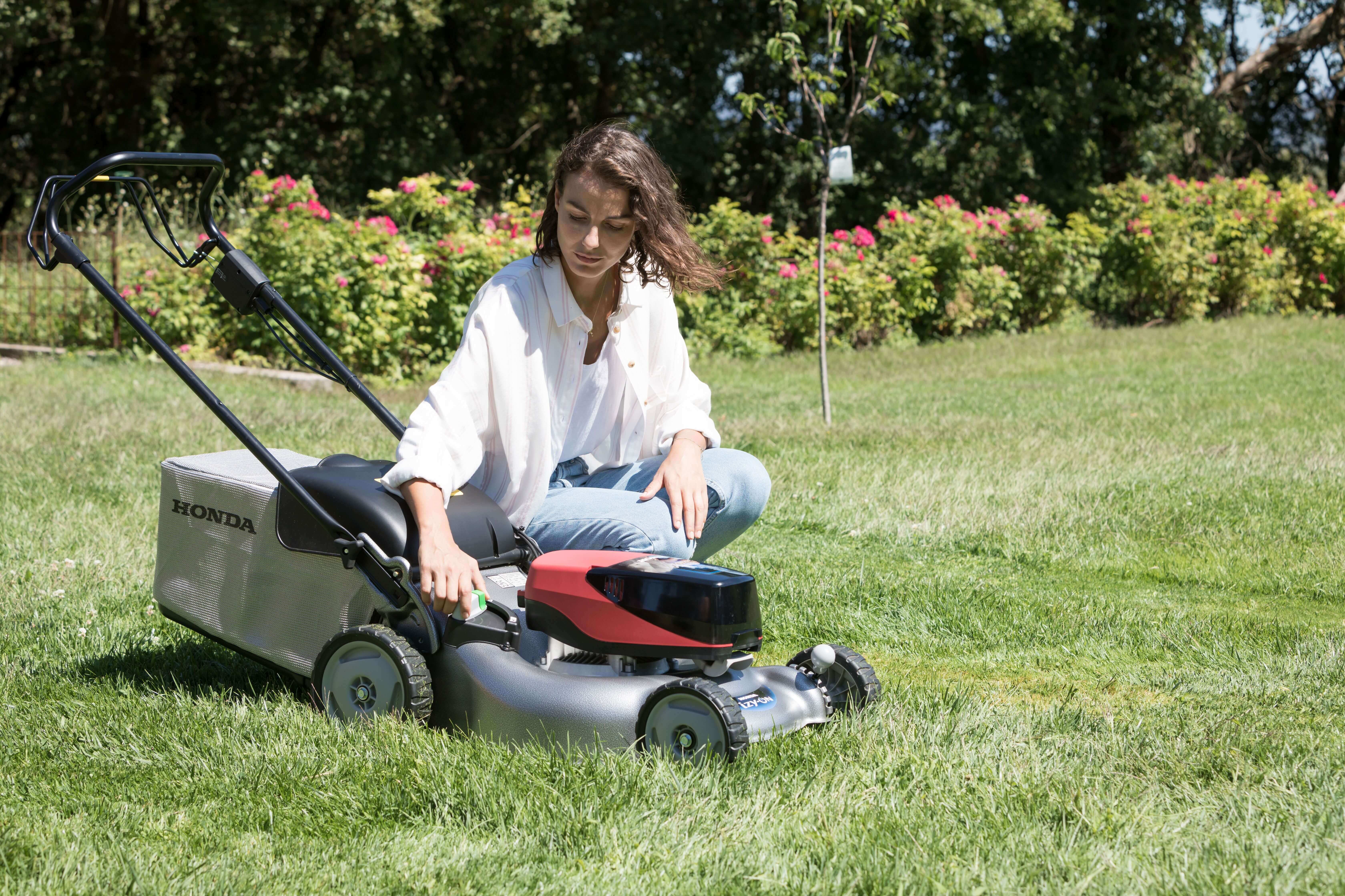 HONDA Akku-Rasenmäher IZY-ON HRG 416 XB PE mit Akku und Ladegerät