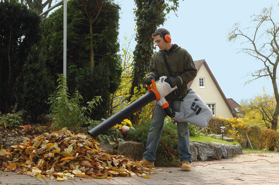 STIHL Elektro-Saughäcksler SHE 81