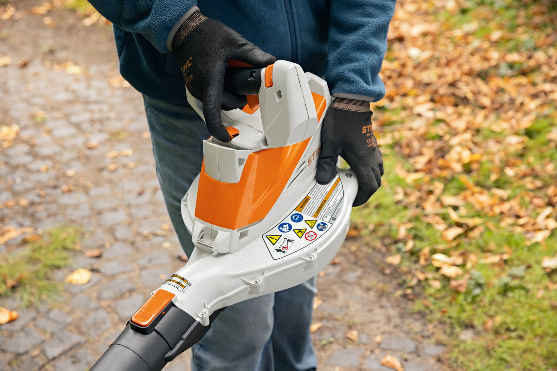 STIHL Akku-Saughäcksler SHA 56 | AK-System