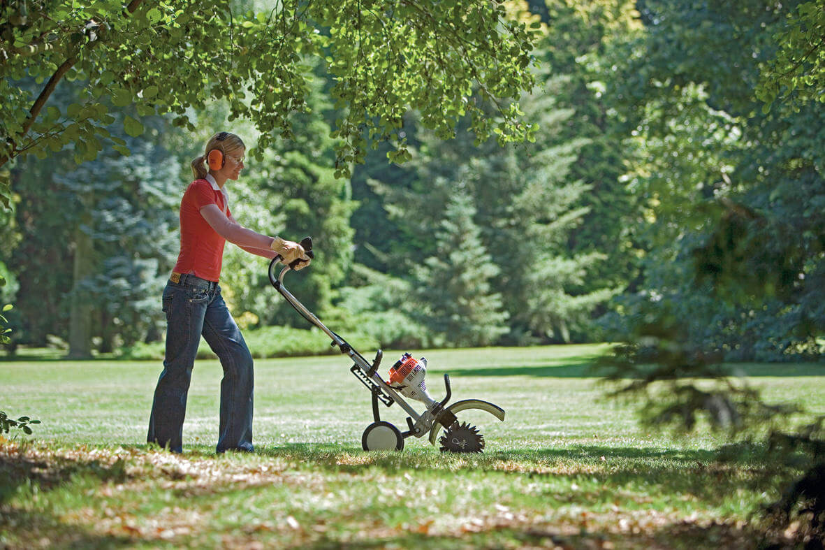 STIHL MultiWerkzeug RL-MM Rasenlüfter