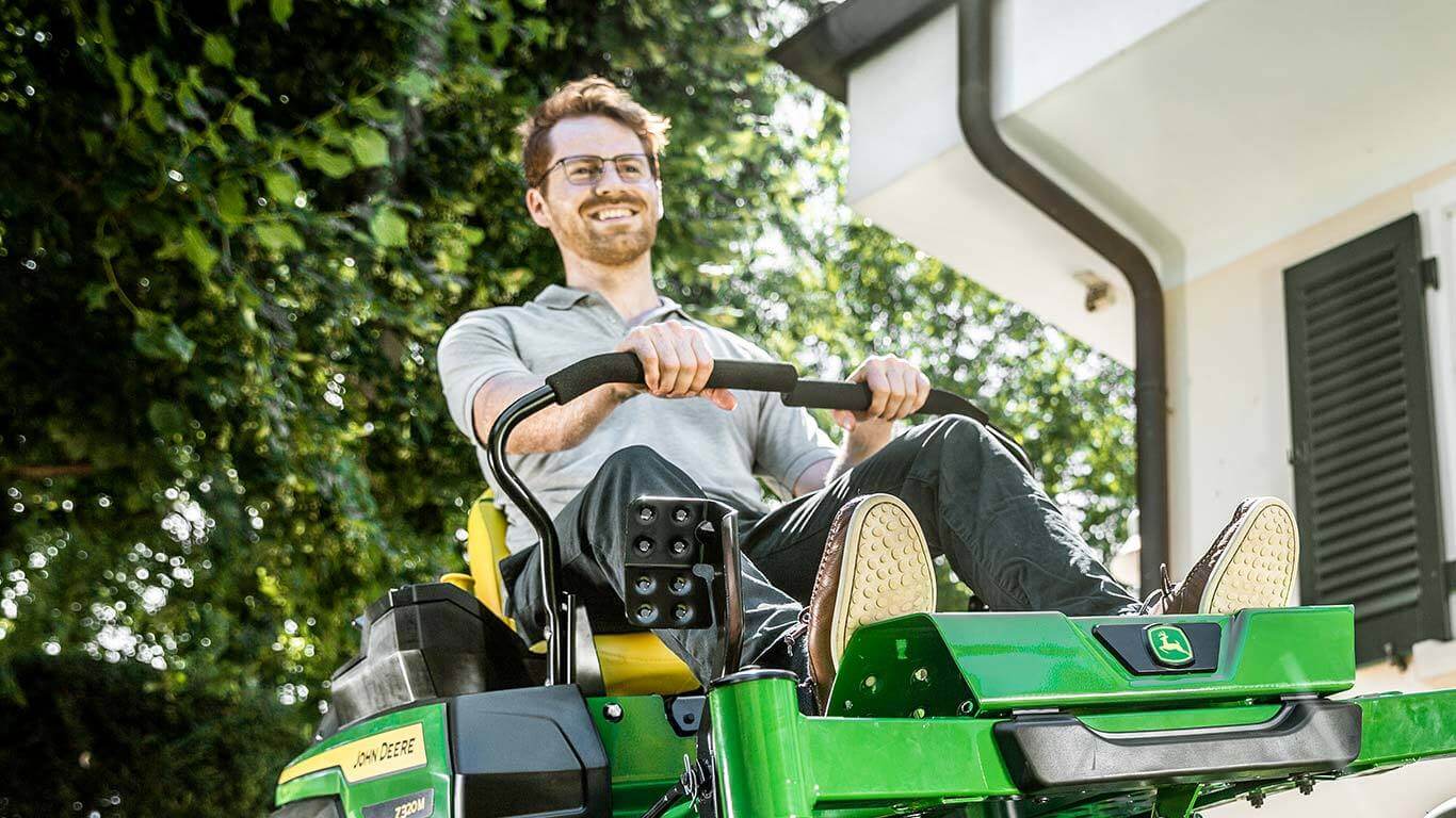 JOHN DEERE Null-Wenderadius-Mäher zTrak Z320M