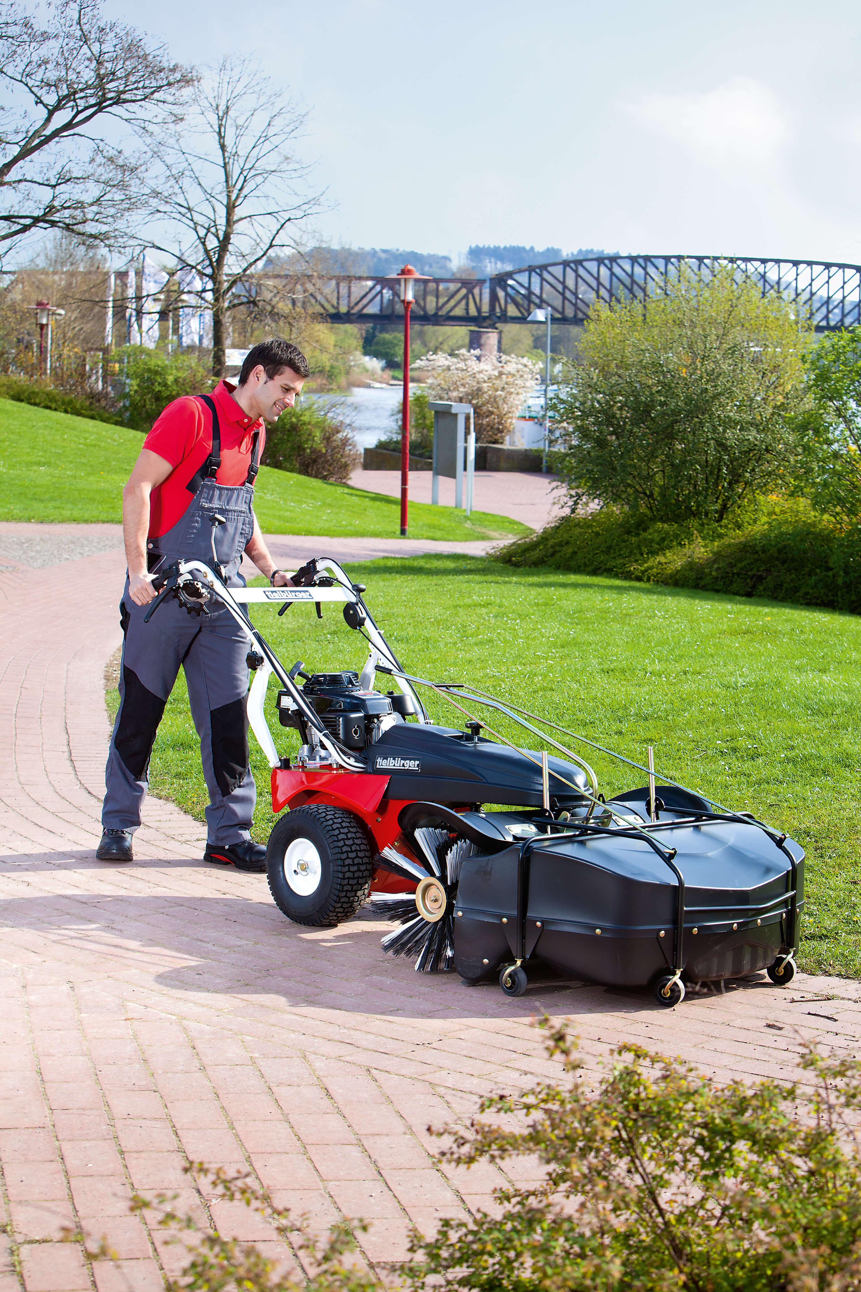 Tielbürger Benzin-Kehrmaschine tk48 hydrostat