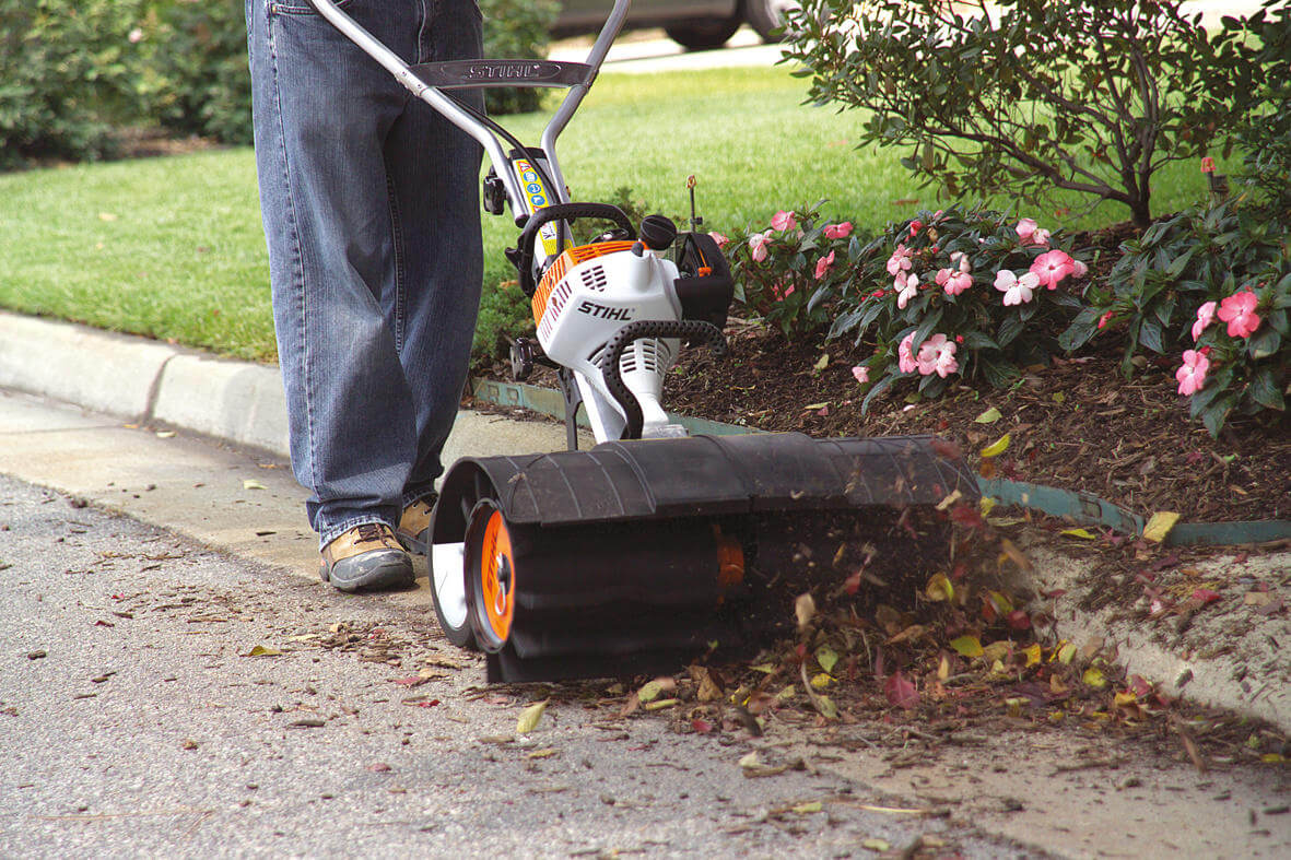 STIHL MultiWerkzeug KW-MM Kehrwalze