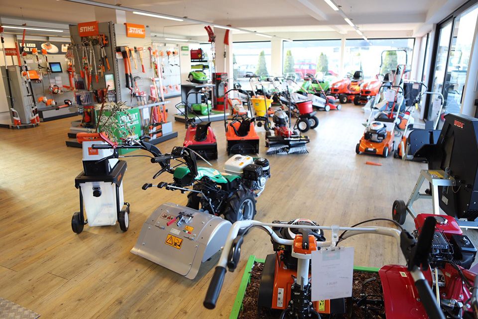 Endress-motorgeraete-gmbh-troisdorf-standort-stihl-werkstatt-gartentechnik-15 Niederlassung Troisdorf Köln mit Verkaufsraum innen