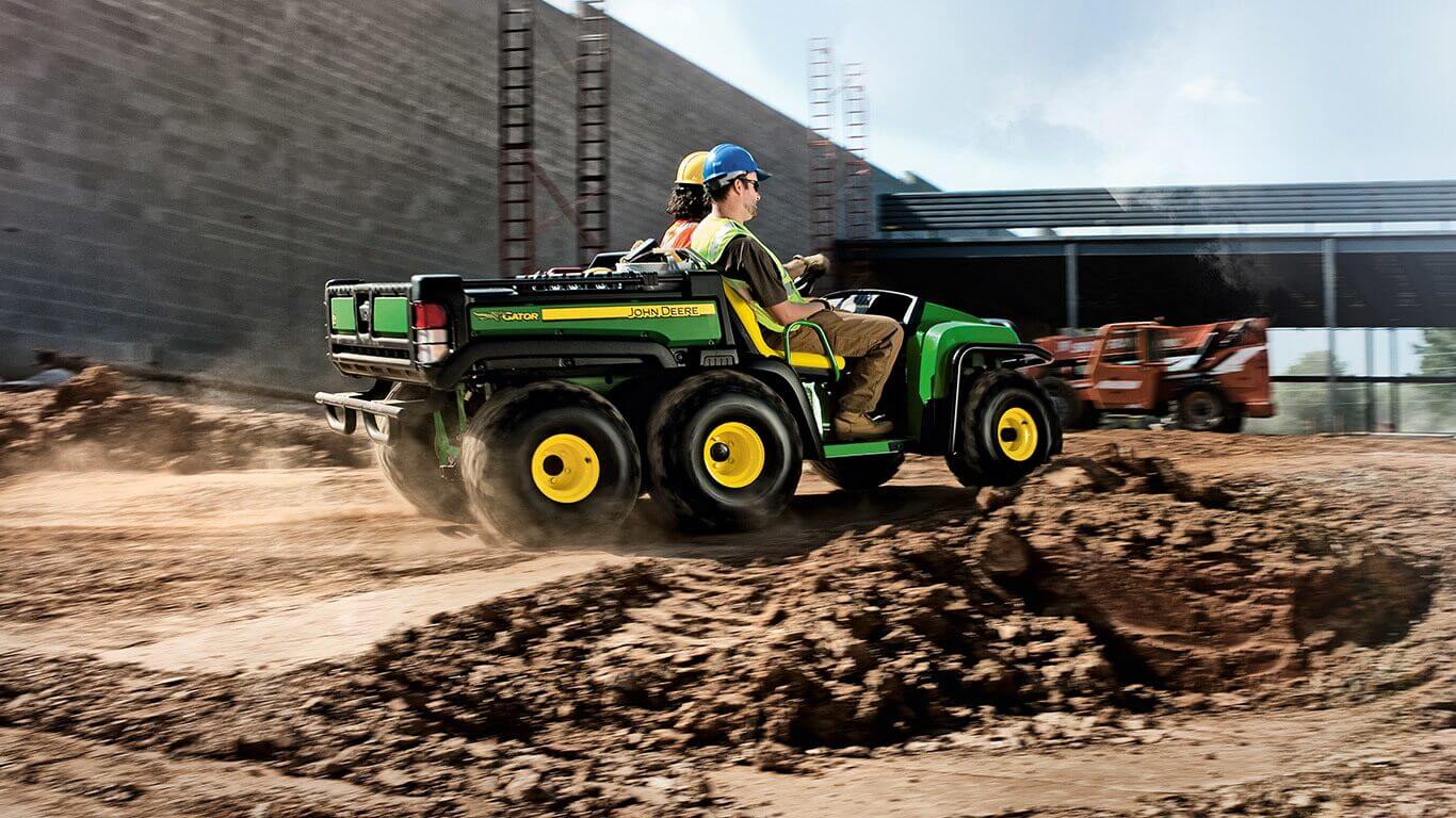 JOHN DEERE Gator Nutzfahrzeug TH 6x4-Grundmaschine