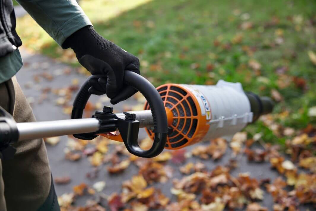 STIHL Akku-KombiMotor KMA 120 R | AP-System