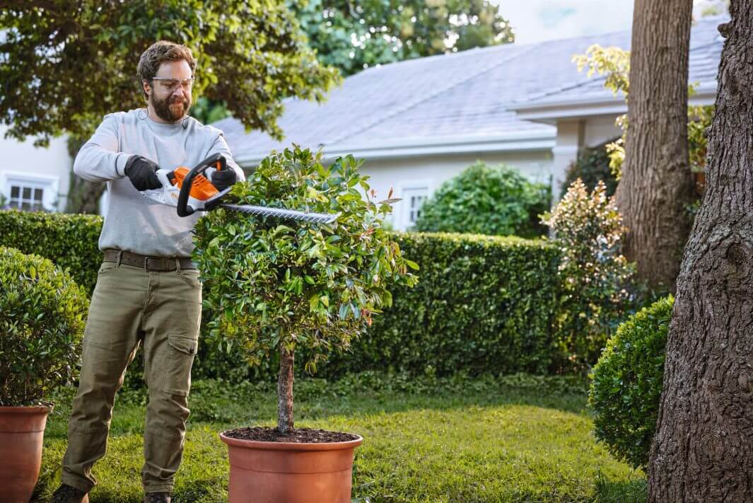 STIHL Akku-Heckenschere HSA 40 | AS-System